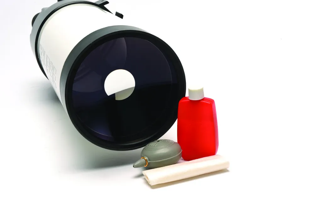 Nettoyer et entretenir son télescope : méthodes et précautions essentielles