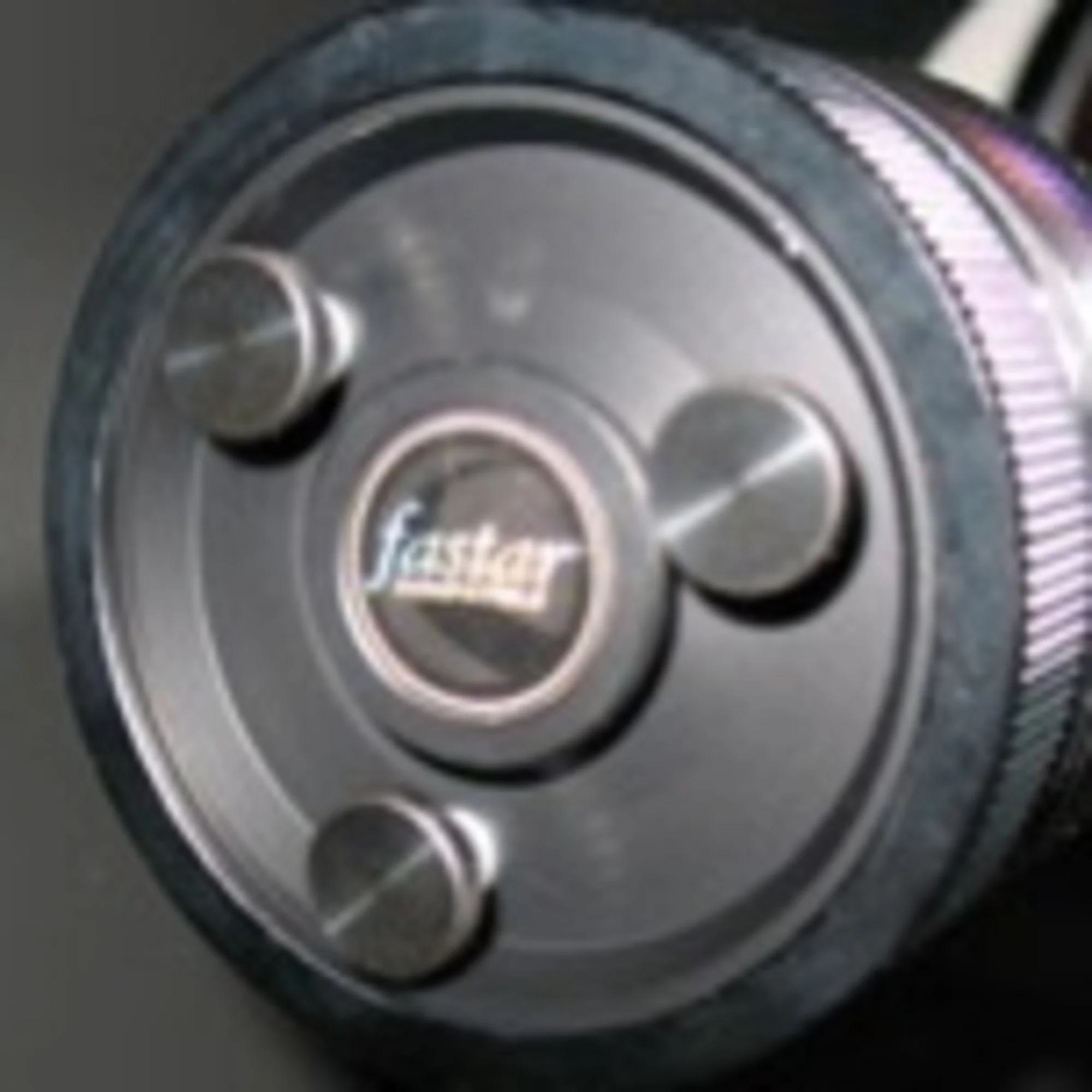 Vis moletées pour miroirs secondaires du Celestron C8